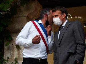 Emmanuel Macron in Saint-Cirq Lapopie